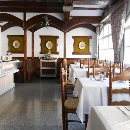 Marbella 酒店 *